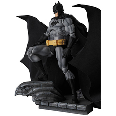 �̪��� No.126 MAFEX BATMAN "HUSH" BLACK Ver. 
